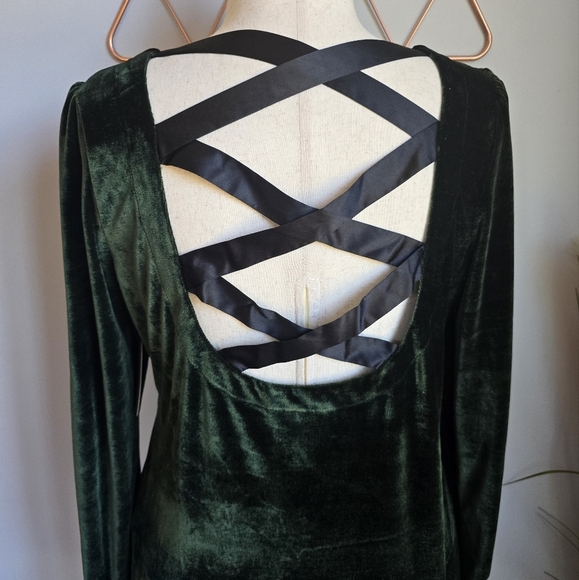 Anthropologie, New Hunter Green Velvet Lace-up Open Back Shirt Top Size Large - Picture 9 of 13